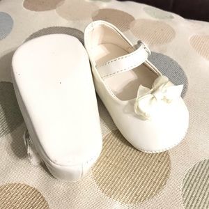 White Patent Skimmer Crib Shoe size 3
